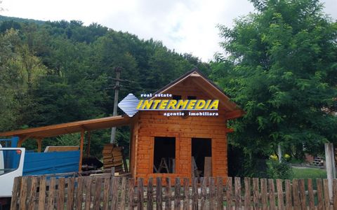 Cabana cu 900mp teren de vanzare Lunca Ampoitei, Alba