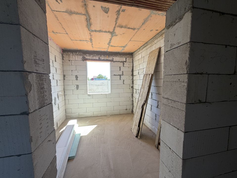 Casa la rosu pe  parter, 133mp utili, anexa 39mp, Carcea, zona profi – fotografia 9 din 12