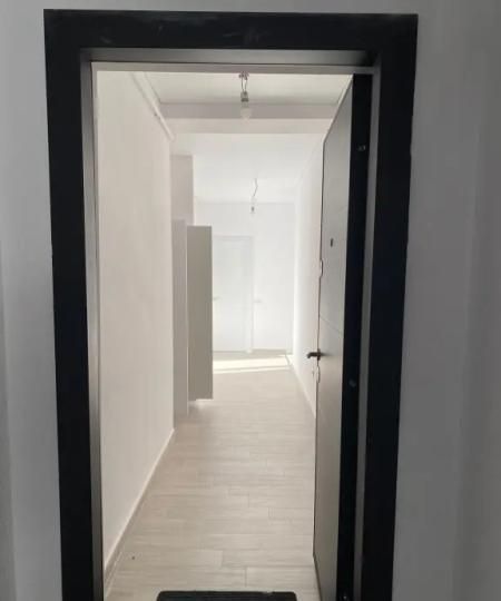 2 Camere de inchiriat | Aparatorii Patriei | Metrou | Spatiu Birou | Nemobilat – fotografia 1 din 8