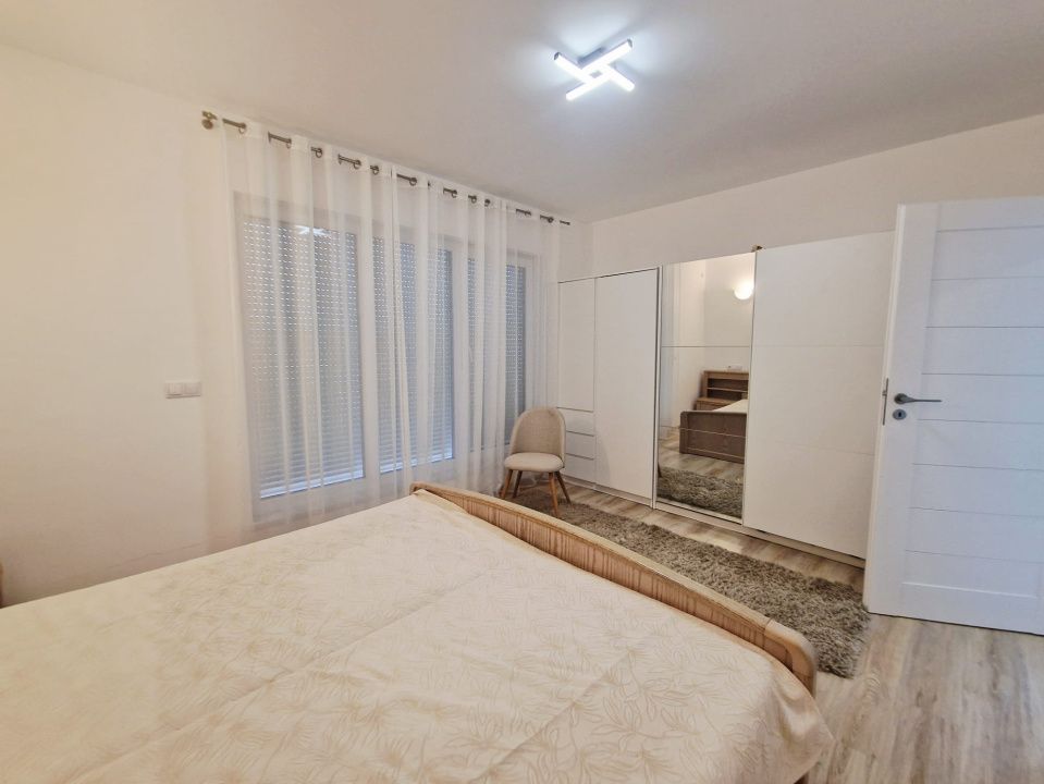 Casa moderna in Dambul Rotund – fotografia 3 din 13