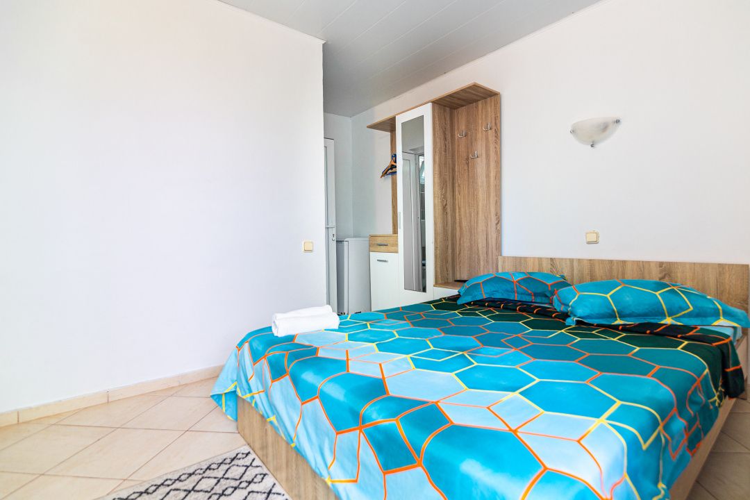 Pensiune cu 18 camere in Costinesti , investitie cu randament de 8% – fotografia 11 din 26