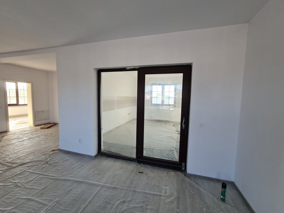 Vila foarte spatioasa 5 camere Domnesti la 15m de Bucuresti – fotografia 6 din 19