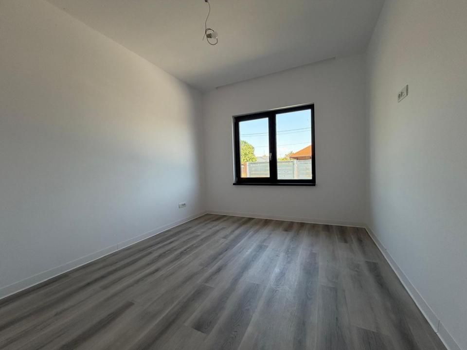 Duplex despartit | 5 camere | Garaj | Finisaje premium | 3 bai | Asfalt – fotografia 6 din 21