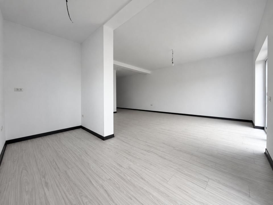 Duplex 3 camere, parter, 90mp utili, 310mp teren, terasa 14mp-Sag – fotografia 4 din 13