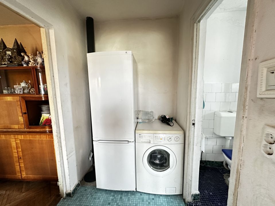 Apartament 3 Camere Vanzare CETATE Flanco Etaj 1, Nefinisat, Centrala Termopane – fotografia 9 din 16