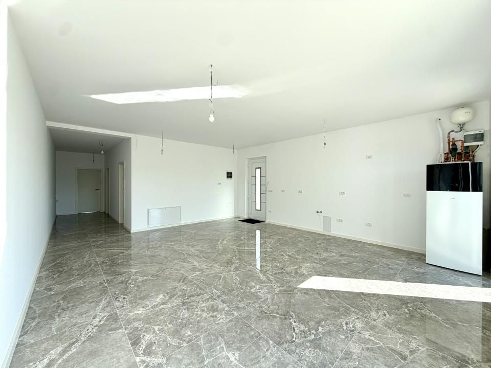 Duplex spatios, 3 camere, 82 mp utili, 300 mp teren - Dumbravita – fotografia 4 din 10