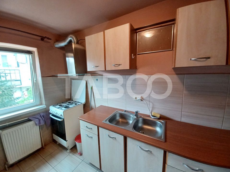Apartament pentru muncitori 4 camere si 2 balcoane Mihai Viteazul – fotografia 10 din 15