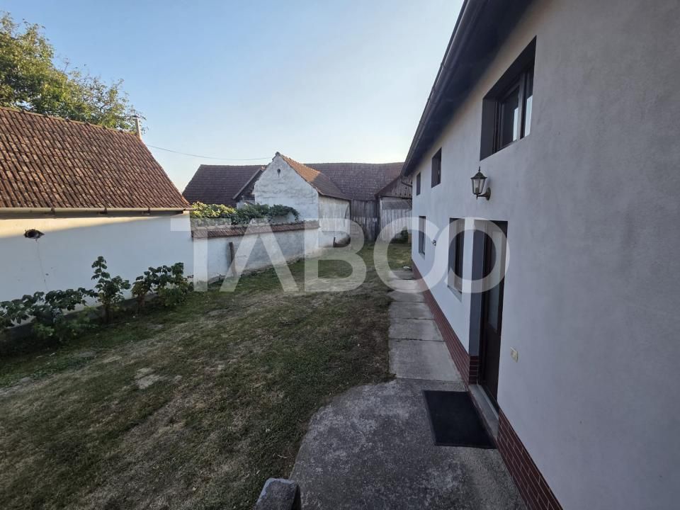 Casa 3 camere de vanzare in Voila 12km de Fagaras renovata 2026 – fotografia 3 din 13