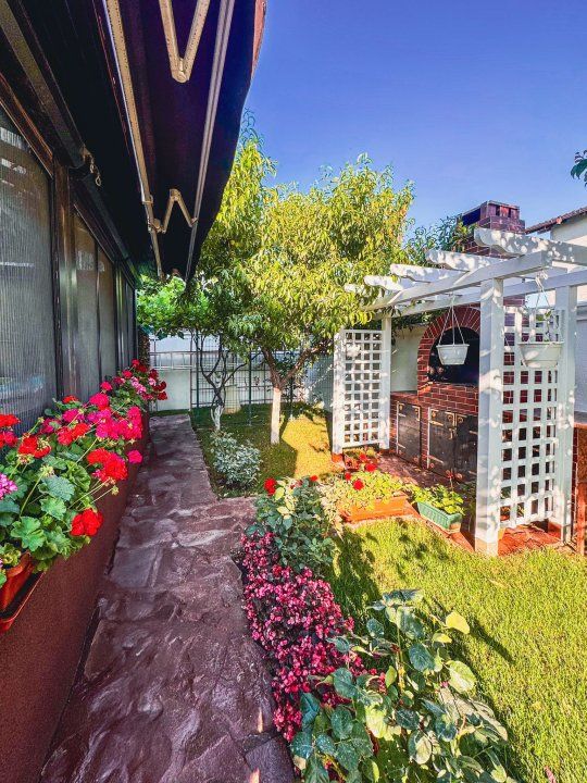 Vilă modernă cu 15 kW solar – complet utilată, ideală pentru familie – fotografia 4 din 20