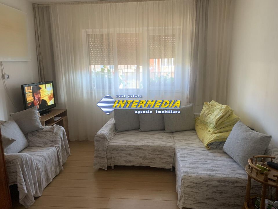 Casa de vanzare 5 camere teren aferent 1410 mp cu toate utilitatile zona Oarda – fotografia 2 din 33