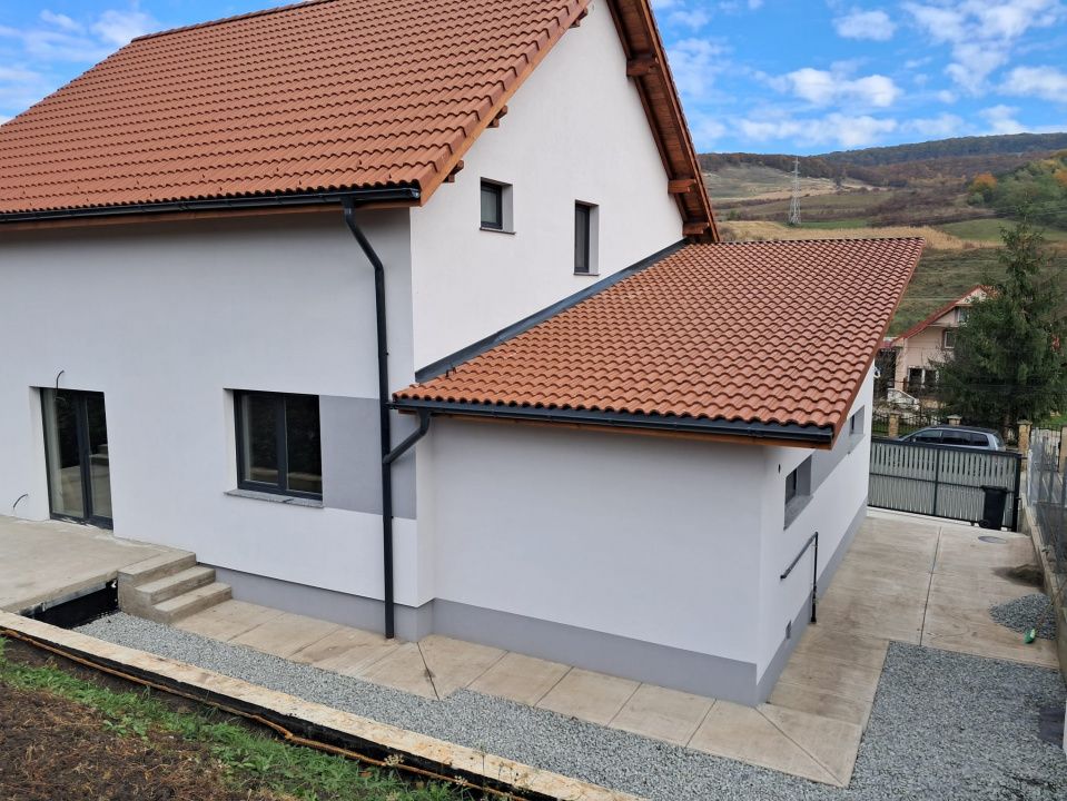 Casă individuală, 170 mp utili, 5 camere, teren 1.000 mp, garaj | Popești – fotografia 3 din 6