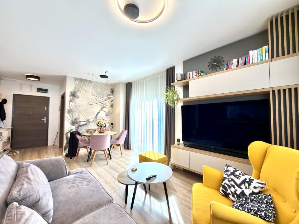 Apartament cu 3 camere, 71mp, etaj 15 - XCity Towers Torontal – fotografia 2 din 13