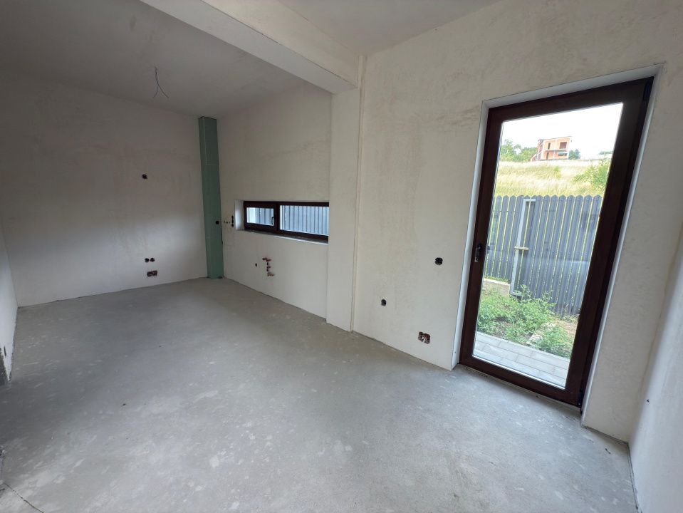 Unitate Duplex, 120 Mp Utili, Cu 2 Garaje, panouri solare – fotografia 13 din 13