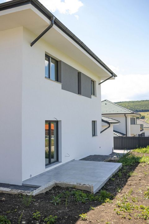 Casă individuală 119 mp utili, teren 500 mp, garaj | intrare Chinteni – fotografia 3 din 5