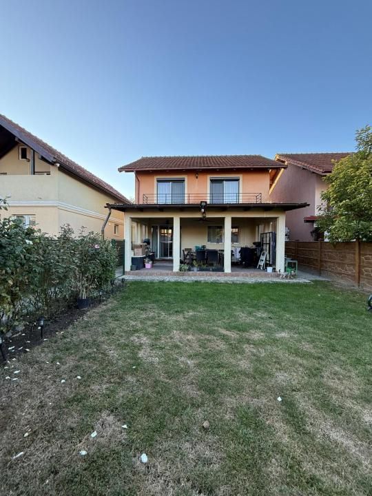 Utvin - Casa cu garaj si 3 dormitoare – fotografia 1 din 20