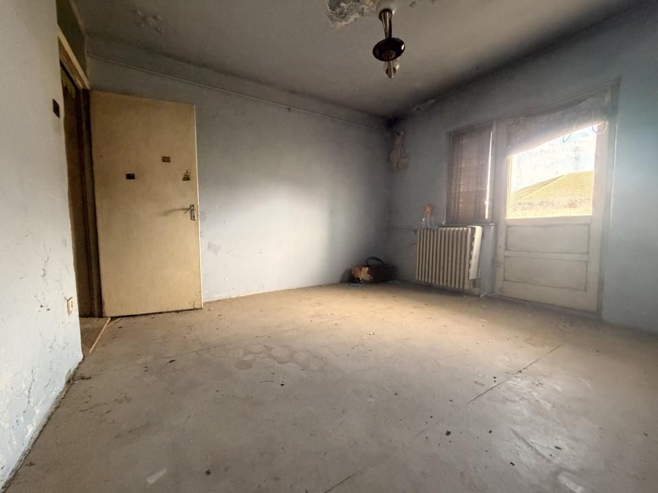 Apartament 3 camere, decomandat, 69 mp utili, etaj 4 -Soarelui – fotografia 2 din 16