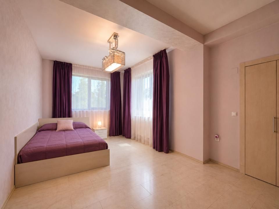 Vilă 6 camere Crevedia | 243 mp utili | Spațiu pentru întreaga familie – fotografia 7 din 18