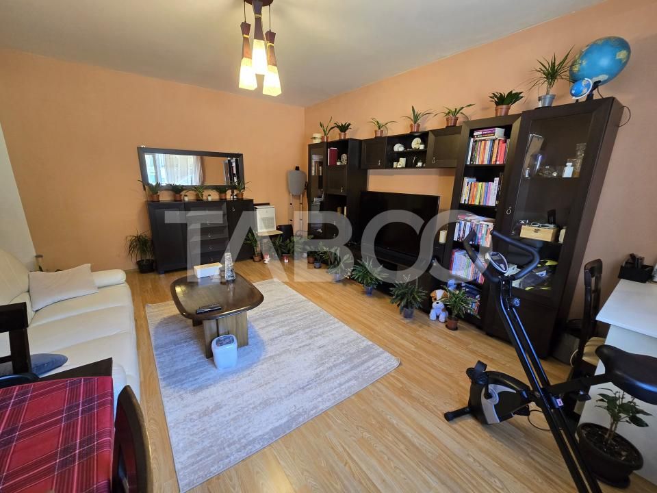 Apartament decomandat de vanzare 2 camere 64 mpu balcon Selimbar Sibiu – fotografia 10 din 11