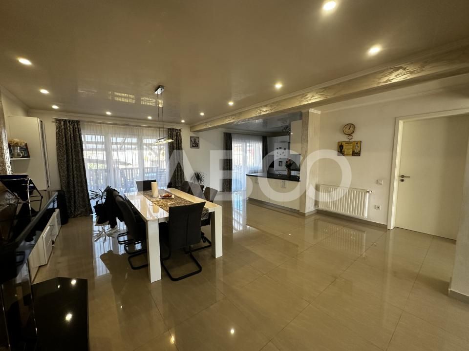 Casa individuala de vanzare 233 mpu si teren de 1000 mp in Selimbar – fotografia 4 din 13