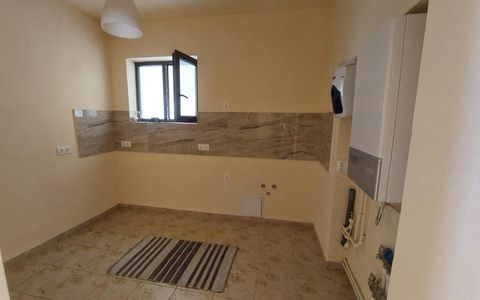 Apartament 3 camere, la casa, 73 mp utili, 35 mp curte, parter-Iosefin