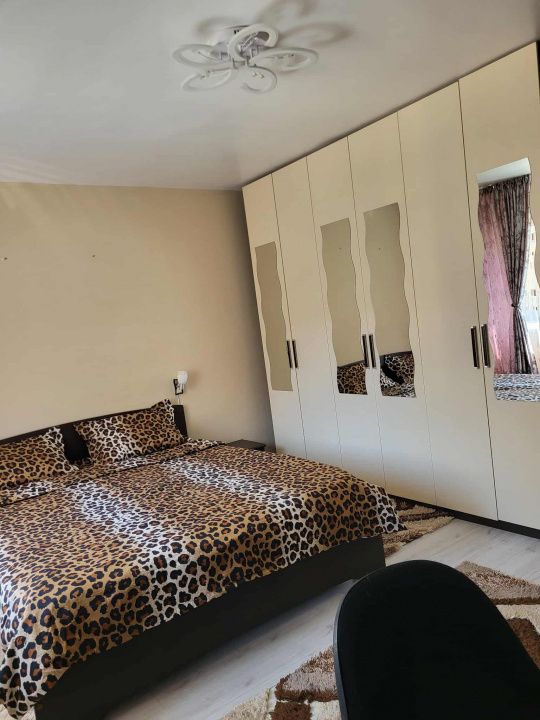 Apartament 2 camere, decomandat, 61 MP, mobilat, parcare inclusa, Zona Florilor! – fotografia 3 din 8