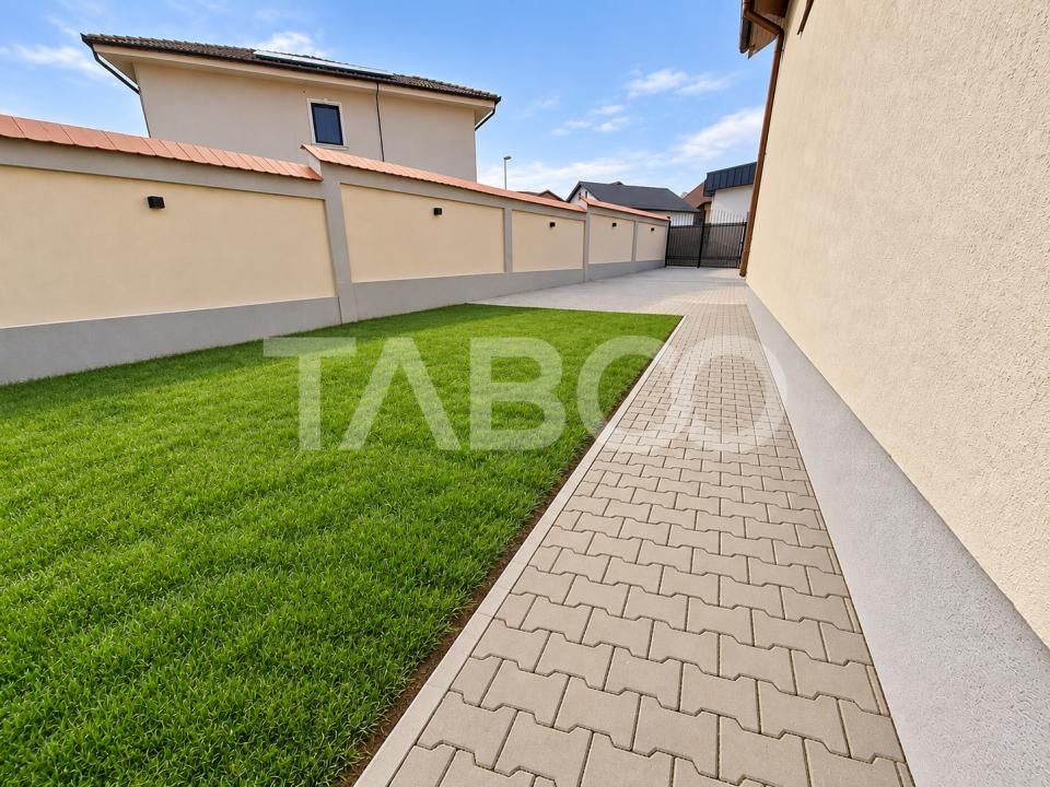 Casa individuala la prima inchiriere 4 camere terasa curte Sura Mica – fotografia 16 din 25