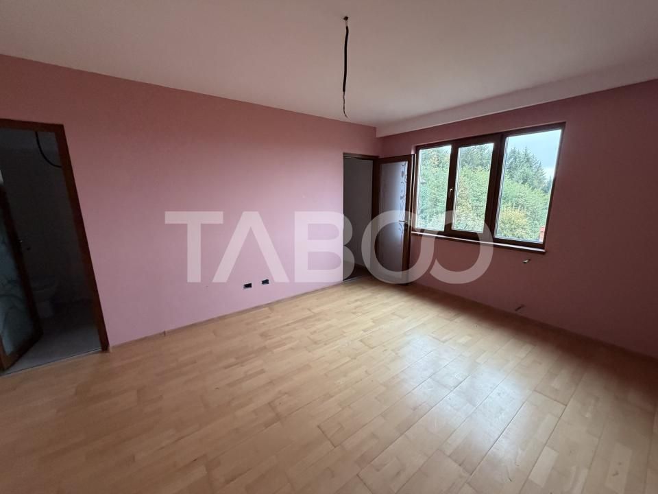 Casa cu potential de investitie 7 camere foisor 4 bazine de pesti – fotografia 8 din 28