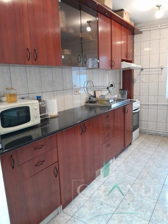 Apartament 3 camere de vanzare, 2 bai, ZORILOR – fotografia 3 din 10