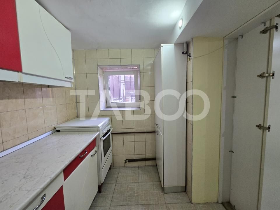 Garsoniera de inchiriat decomandata 35 mpu zona Central Sibiu – fotografia 13 din 13