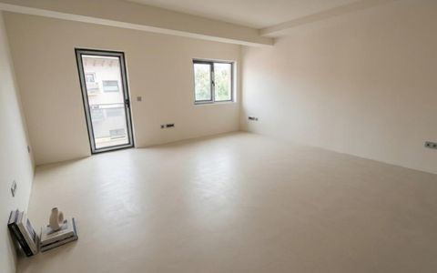 Apartament foarte spatios, 6 camere, 165 mp, zona Stejarului!