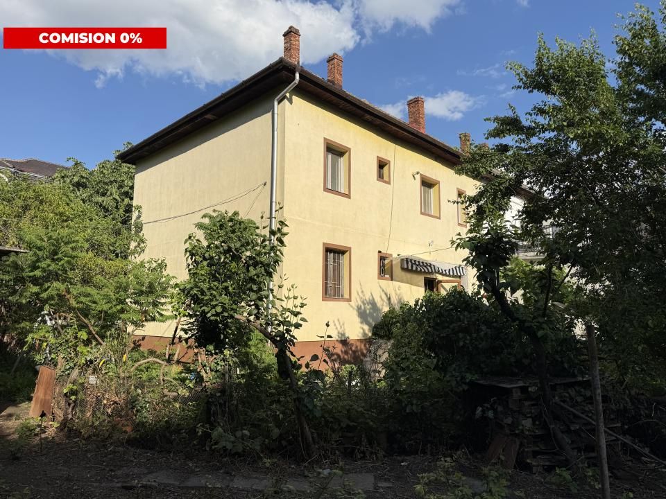 Apartament 3 camere, 72mp, etaj 1, 400m teren, garaj propriu- Complex Studentesc – fotografia 1 din 11