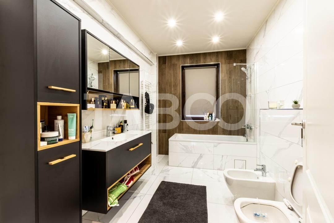 Apartament 3 camere finisaje premim cu priveliste spre oras Iris – fotografia 10 din 12