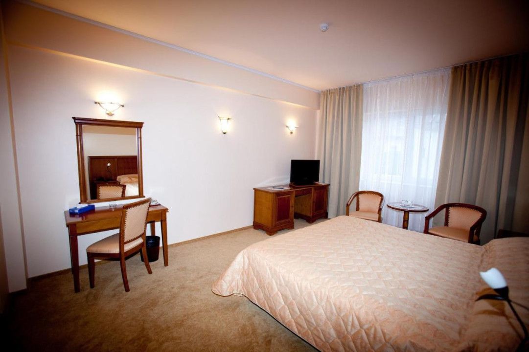 Hotel de 4 **** de vanzare ultracentral in Oradea, Bihor, Romania – fotografia 18 din 18