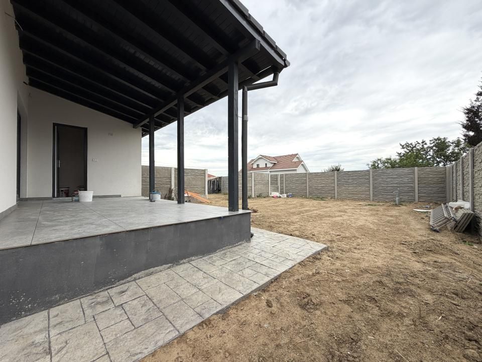 Duplex cu 4 camere, 96 mp utili, 16 mp terasa, 370 mp teren - Sag – fotografia 13 din 17