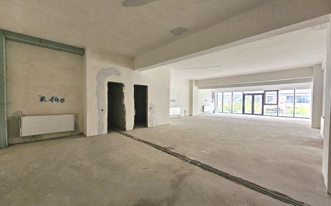 Spatiu ideal servicii/retail/showroom, parcare inclusa