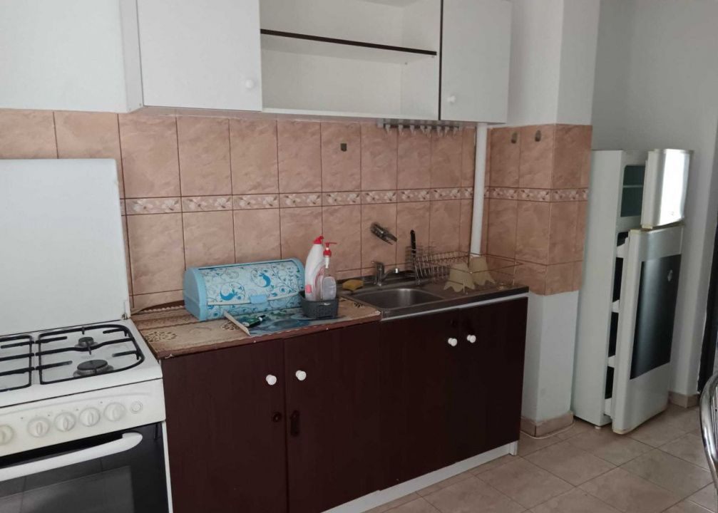 APARTAMENT 3 CAMERE DECOMANDAT I 2 BAI I 2 BALCOANE I 70 MP I CETATE I – fotografia 2 din 7