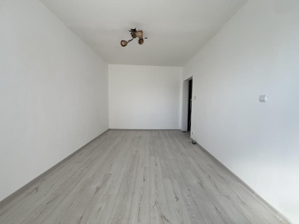 Apartament 1 camera, 22 mp, balcon, etaj 2, renovat - zona Dambovita – fotografia 4 din 8