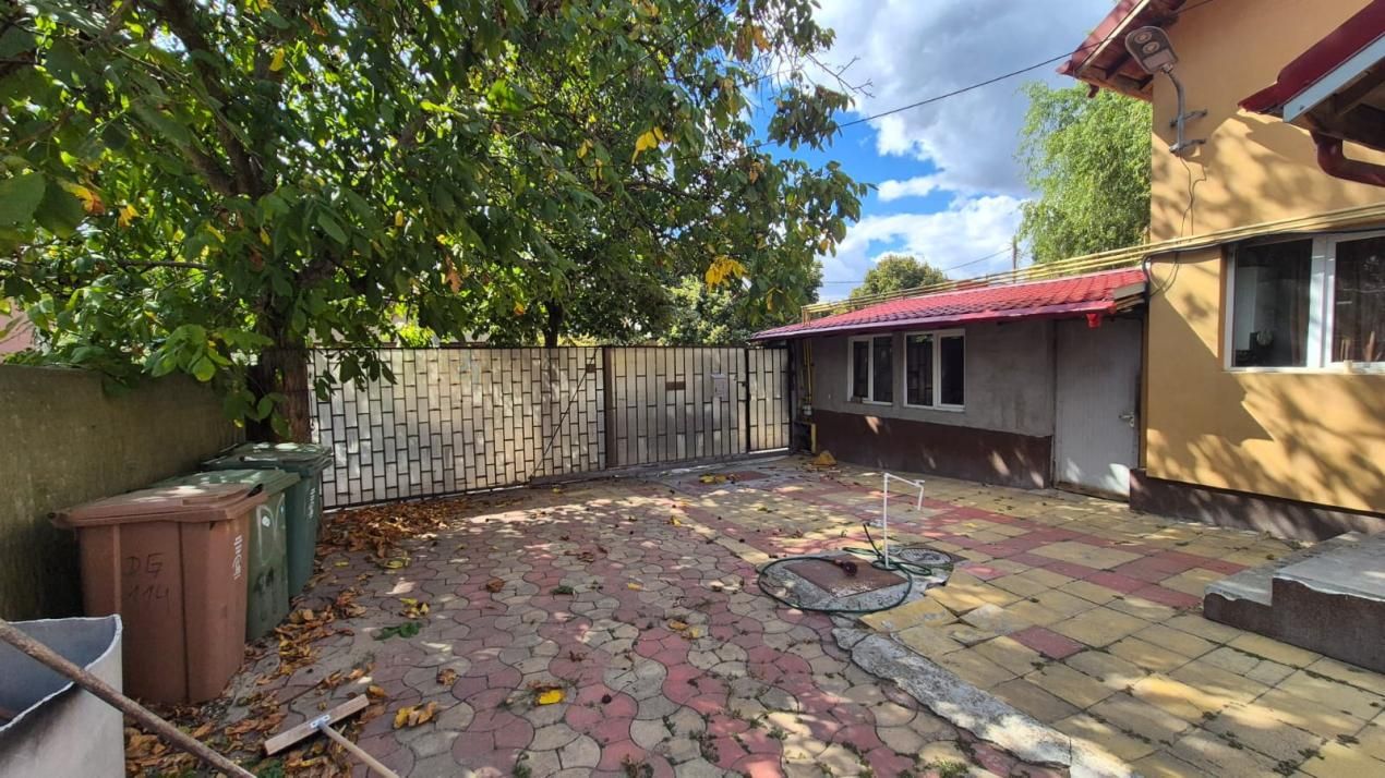 Teren intravilan 531 mp cu 2 locuințe și garaj sector 1 – fotografia 8 din 23