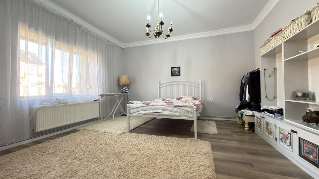 Casa individuala P+E+M cu 7 camere, garaj 140mp, 1084mp teren - Timisoara – fotografia 6 din 31
