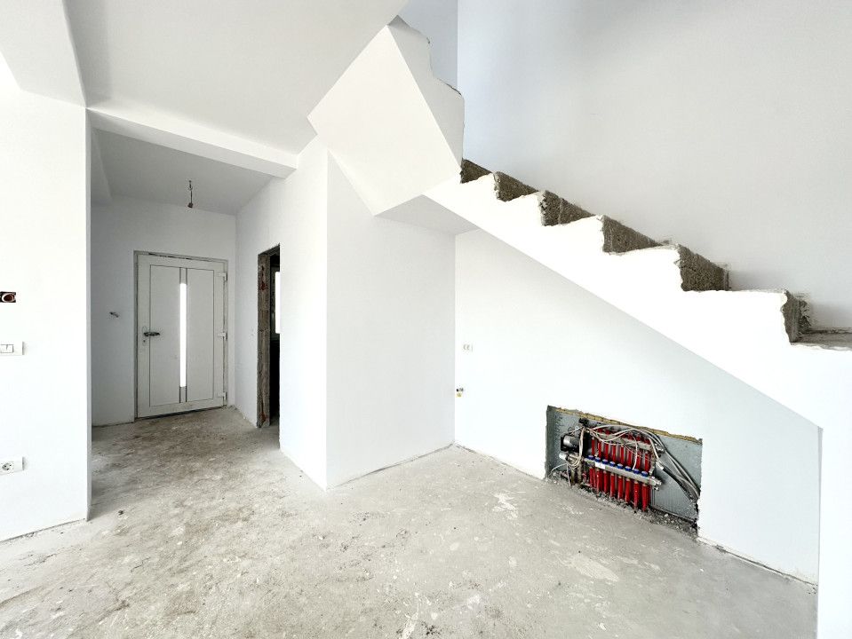 Duplex modern 5 camere, 153 mp utili, 363 mp teren - Giarmata – fotografia 3 din 12