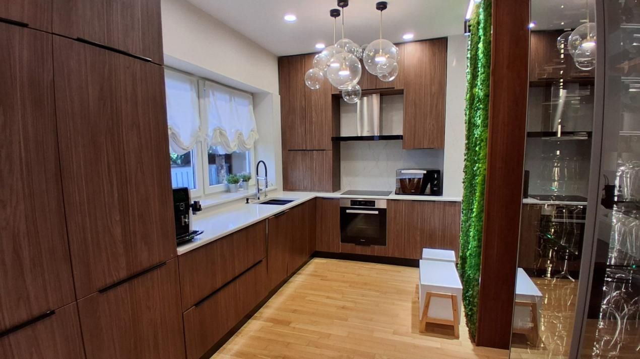 Casa premium de inchiriat, 4 camere, Andrei Muresanu, – fotografia 1 din 19