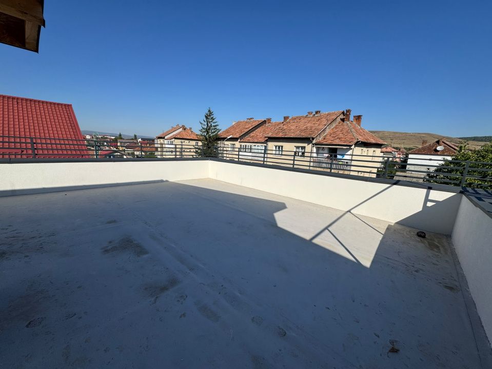 Casă înșiruită cu etaj, semifinisată interior, 142 mp., Florești – fotografia 4 din 10