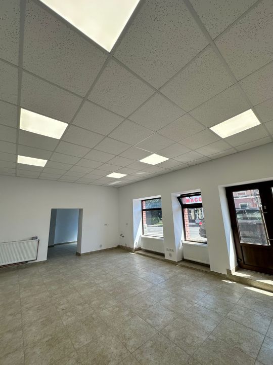 Spatiu comercial de închiriat  Reghin – fotografia 5 din 9