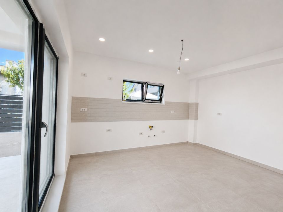 Casa centru Valu lui Traian P+1+pod - finisaje premium – fotografia 10 din 25