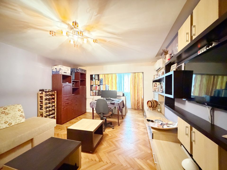 Apartament 4 camere, decomandat, etaj 3, zona Steaua – fotografia 5 din 17