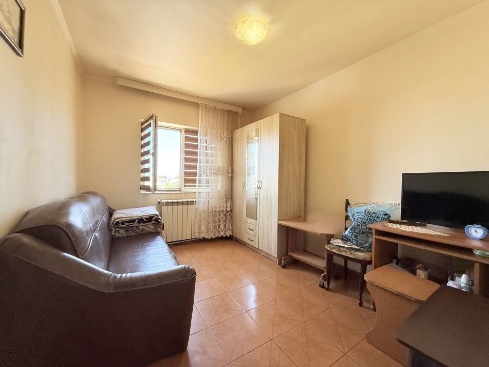 Apartament cu 3 camere de închiriat – Zona Anda – fotografia 9 din 10