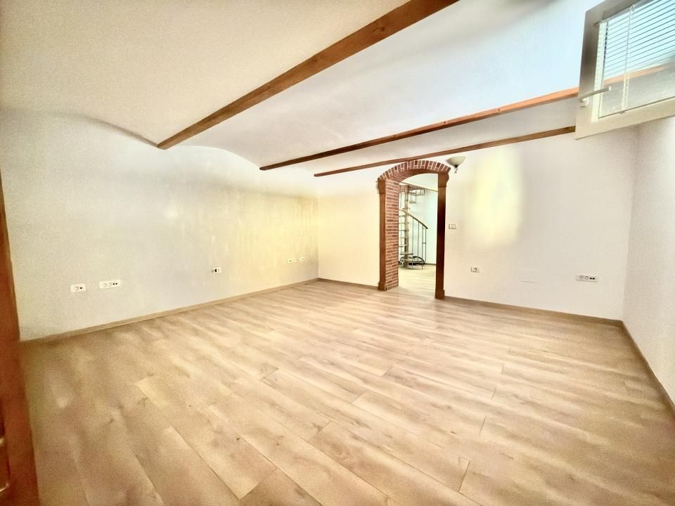 Apartament 7 camere, 3 bai, parter, 156 mp utili - Zona Iosefin – fotografia 15 din 26