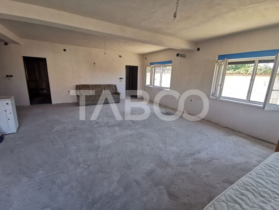Casa individuala cu 5 camere in localitatea Miercurea Sibiului – fotografia 3 din 10