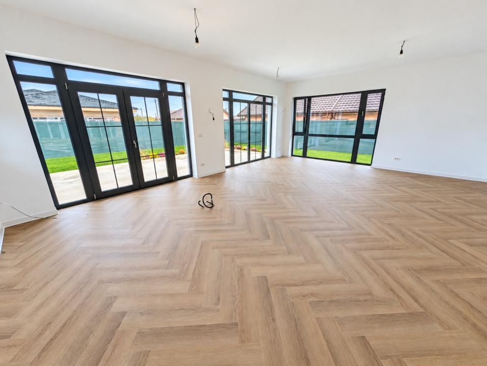 Casa 4 camere 133 mp | 0 Comision |Balotesti Dumbraveni | 568mp teren – fotografia 3 din 69