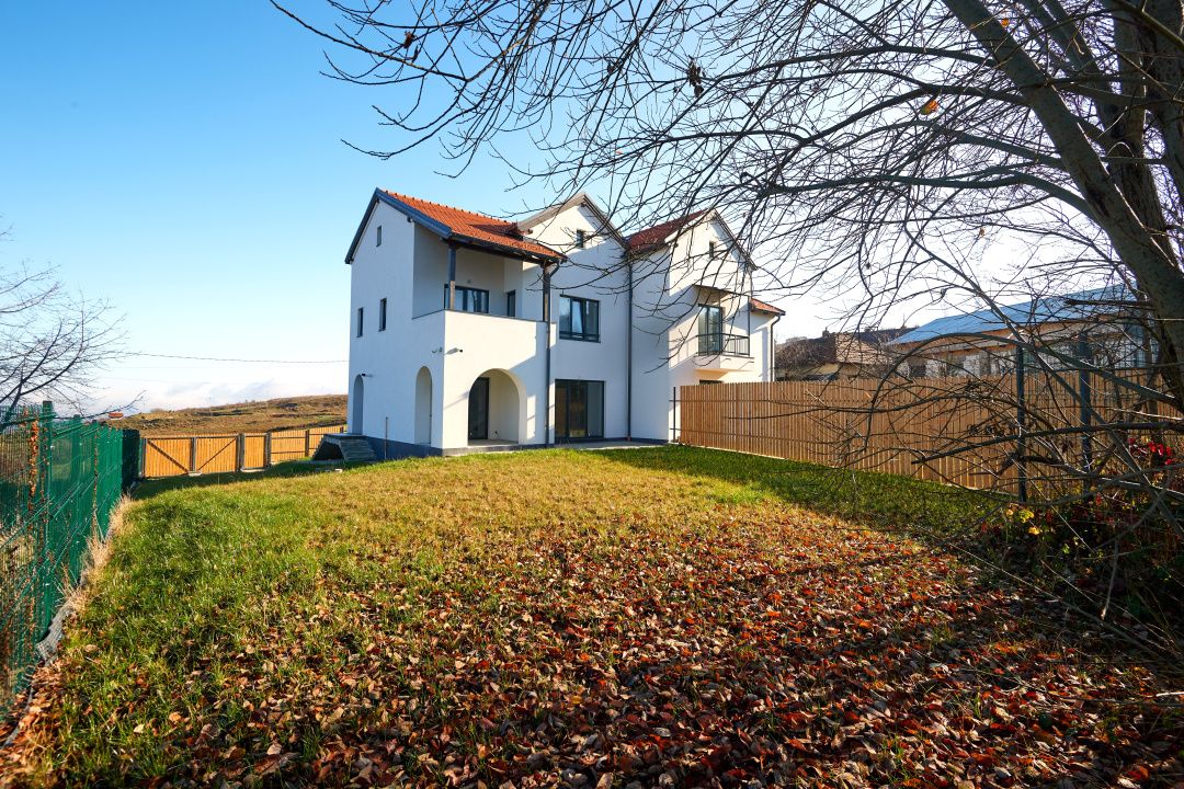 Duplex modern Feleacu cu vedere panoramica spre Cluj – fotografia 3 din 21